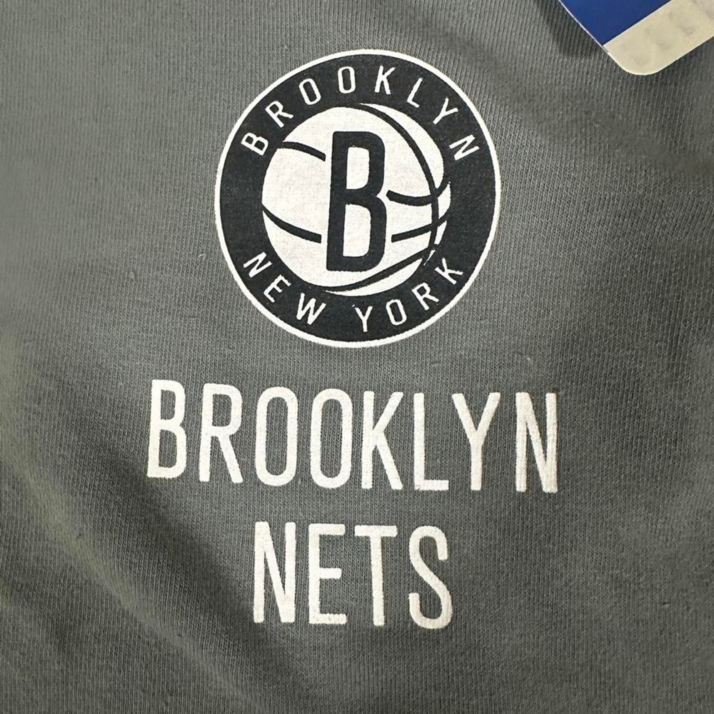 NBA Brooklyn Nets WEAR by Erin Andrews Gray Black Colorblock Shirt Women M NEW